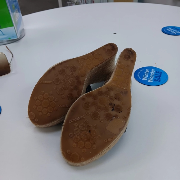 JIMMY Choo Shoes - Picture 7 of 11